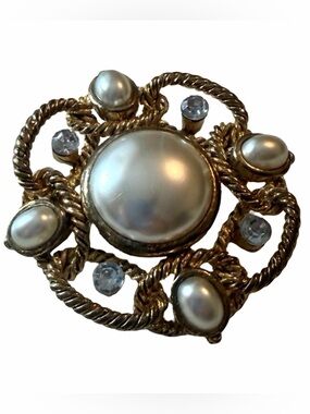 Vintage | Faux Pearl and Rhinestone Maltese Cross Brooch